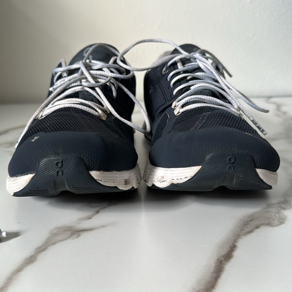 On Cloud 5 Athletic Lifestyle Navy Blue Lightweight Men’s Running Shoes, Size 10 - Picture 3 of 13